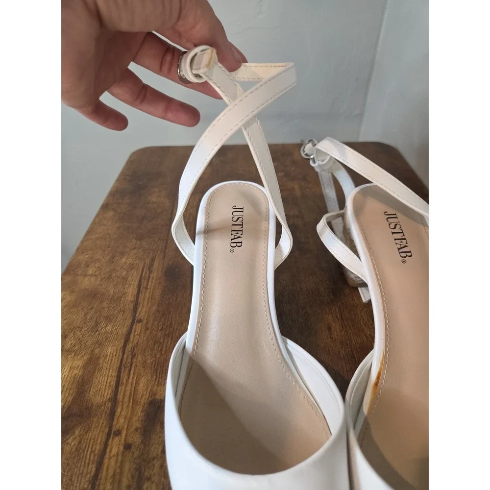 JustFab step out